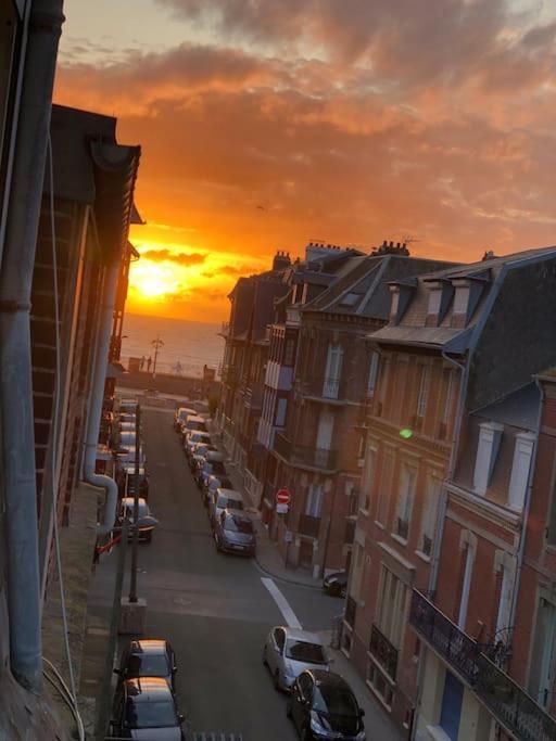 Grand Avec Petite Vue Appartement